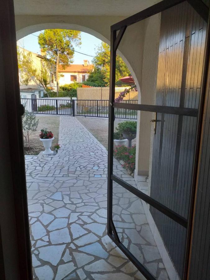 Villa Kadinela, 200M From Kamenjak, Huge Quiet Garden With Barbecue, 2 New Kitchens Premantura Bagian luar foto