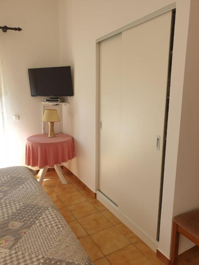 Villa Kadinela, 200M From Kamenjak, Huge Quiet Garden With Barbecue, 2 New Kitchens Premantura Bagian luar foto