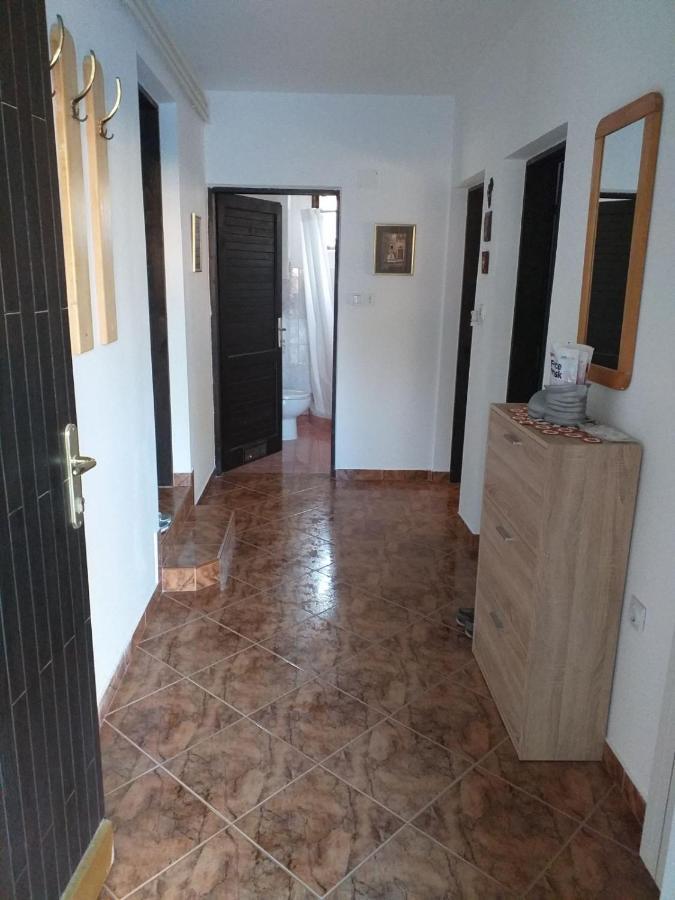 Villa Kadinela, 200M From Kamenjak, Huge Quiet Garden With Barbecue, 2 New Kitchens Premantura Bagian luar foto