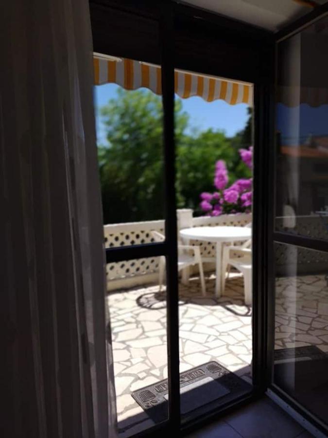 Villa Kadinela, 200M From Kamenjak, Huge Quiet Garden With Barbecue, 2 New Kitchens Premantura Bagian luar foto